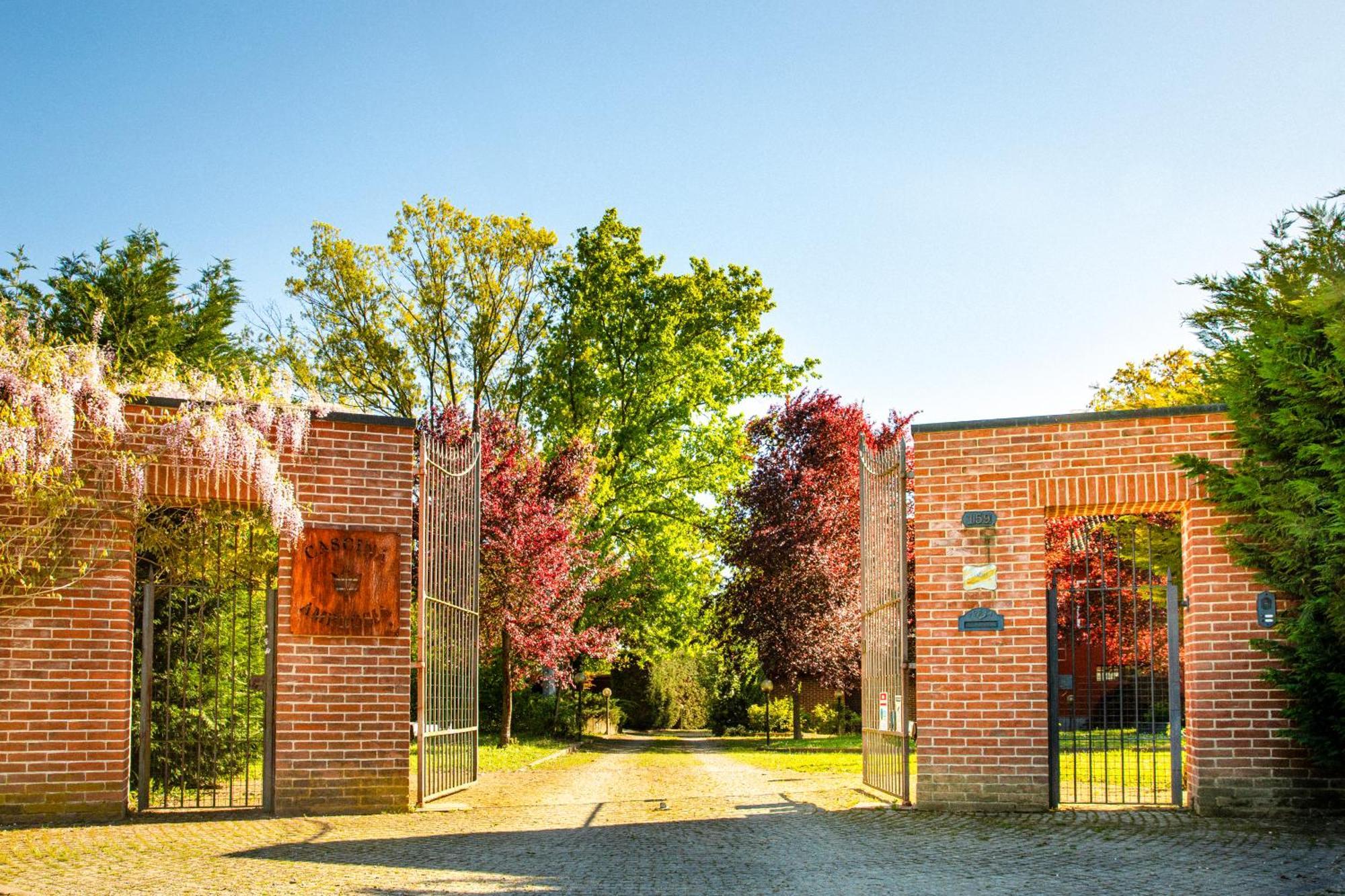 Апартаменти Cascina Ambrosia Residenza D'Epoca Асті Екстер'єр фото